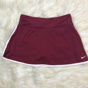 NIKE Dri Fit Burgundy Tennis Skort